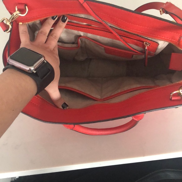 Michael Kors large studded handbag - Picture 2 of 2